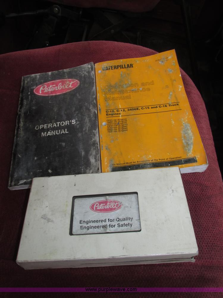 image for item J8978 2003 Peterbilt 379 semi truck