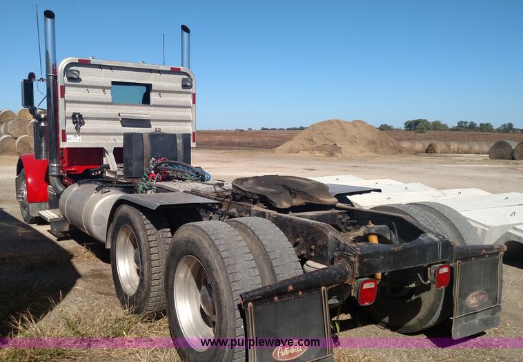 image for item K1235 1996 Peterbilt 379 semi truck