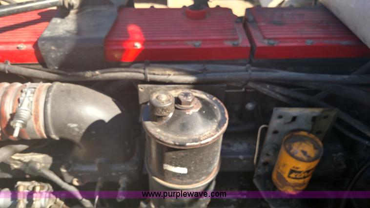 image for item K1235 1996 Peterbilt 379 semi truck