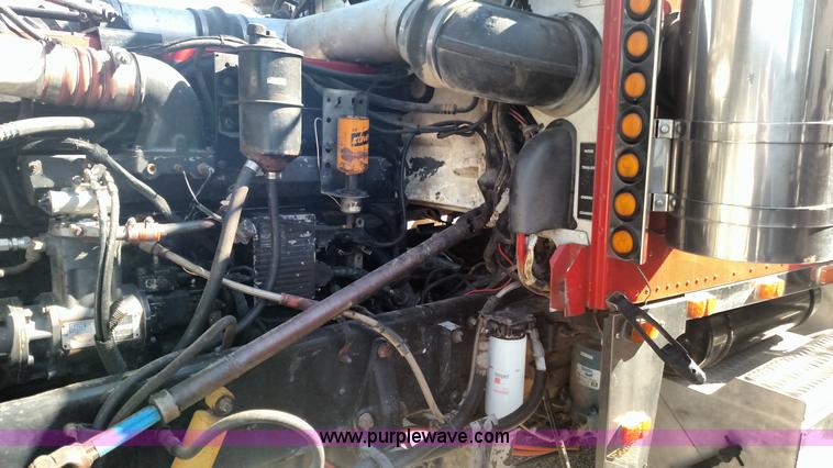 image for item K1235 1996 Peterbilt 379 semi truck