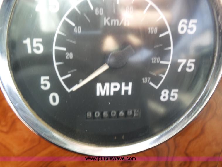 image for item K1287 1995 International 9400 semi truck