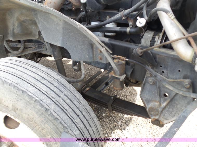 image for item K1287 1995 International 9400 semi truck