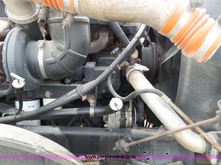 image for item K1287 1995 International 9400 semi truck