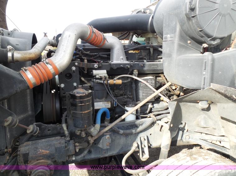 image for item K1287 1995 International 9400 semi truck