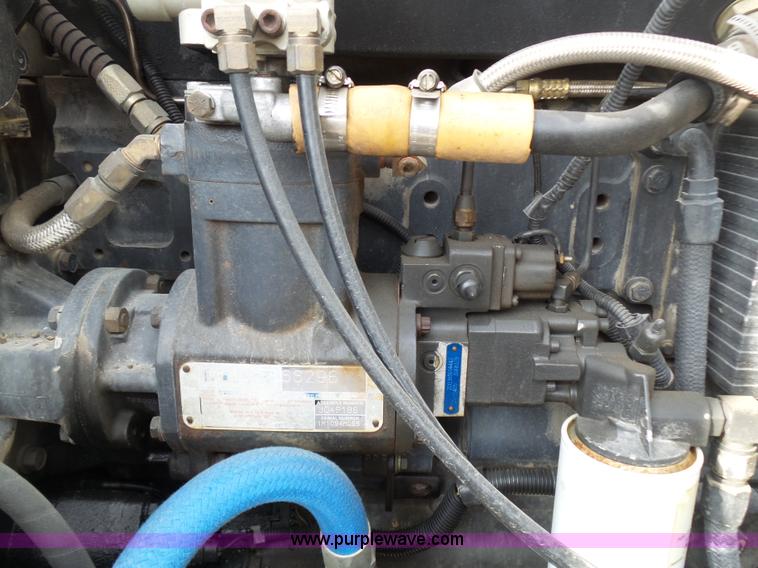 image for item K1287 1995 International 9400 semi truck