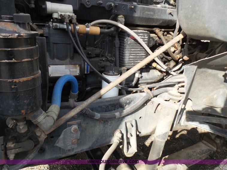 image for item K1287 1995 International 9400 semi truck