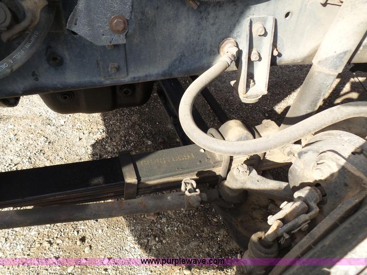 image for item K1287 1995 International 9400 semi truck