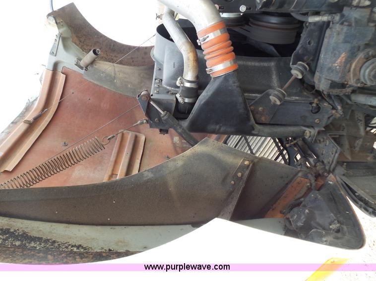 image for item K1287 1995 International 9400 semi truck