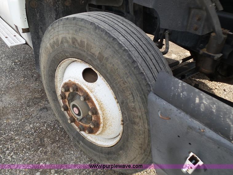 image for item K1287 1995 International 9400 semi truck