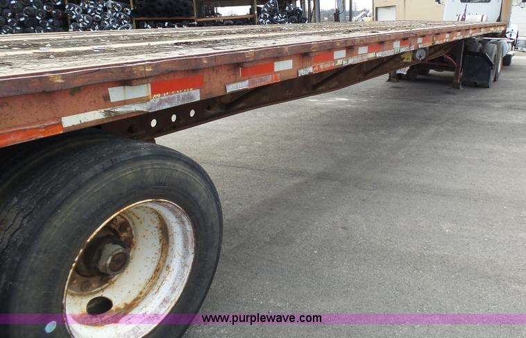 image for item K1288 1988 Fontaine HFTW310048SLA flatbed trailer