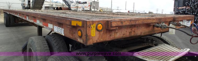 image for item K1288 1988 Fontaine HFTW310048SLA flatbed trailer