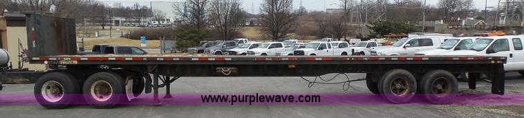 image for item K1289 1987 Wagco flatbed trailer