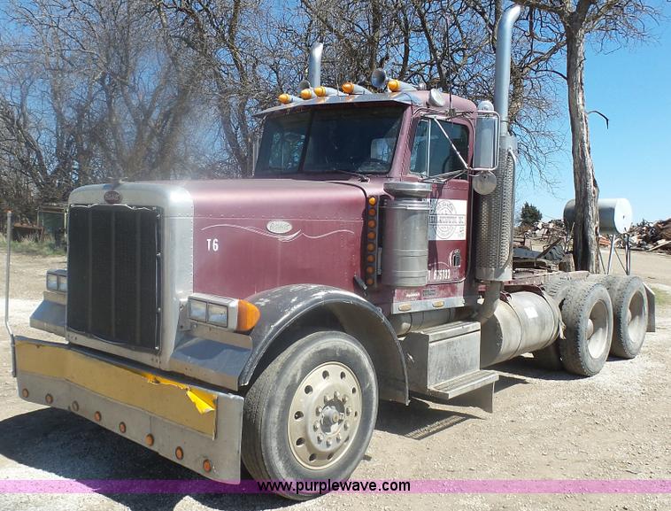 image for item K4248 1991 Peterbilt 379 semi truck