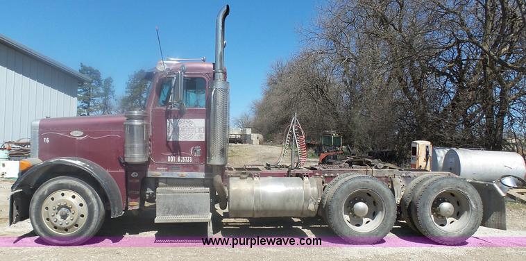 image for item K4248 1991 Peterbilt 379 semi truck