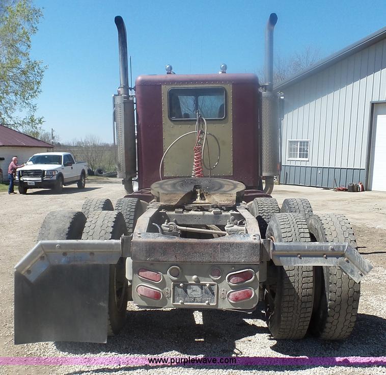 image for item K4248 1991 Peterbilt 379 semi truck