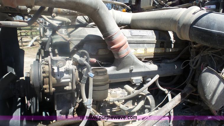 image for item K4248 1991 Peterbilt 379 semi truck