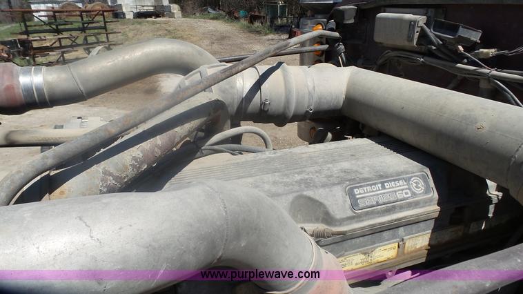 image for item K4248 1991 Peterbilt 379 semi truck