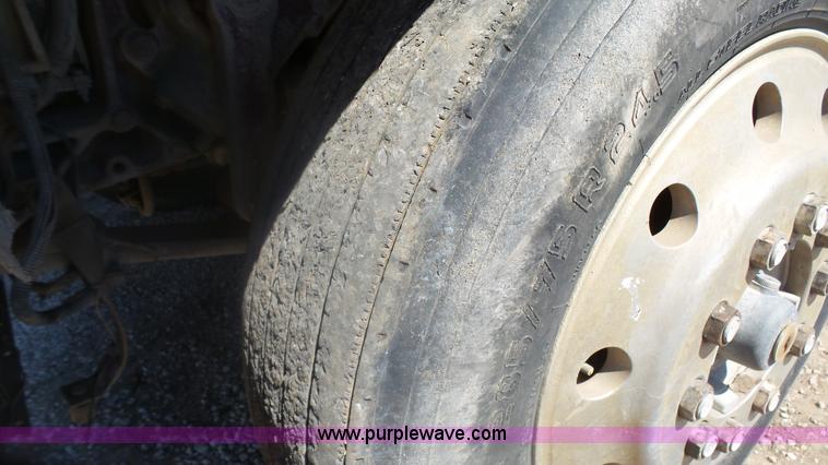 image for item K4248 1991 Peterbilt 379 semi truck