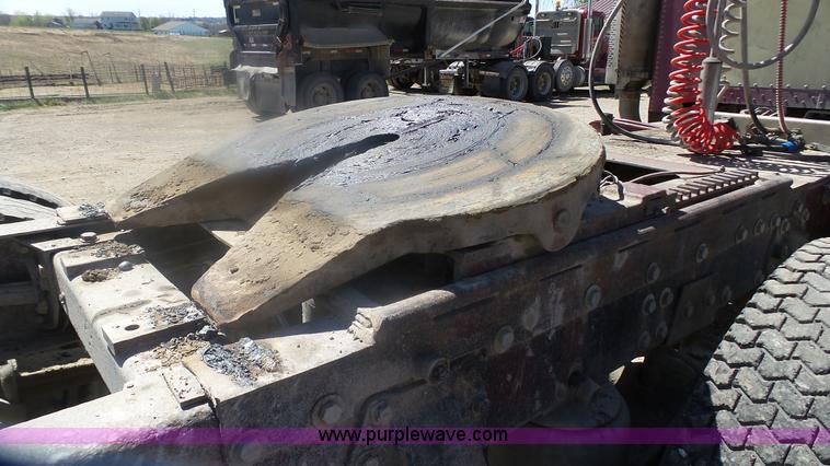 image for item K4248 1991 Peterbilt 379 semi truck