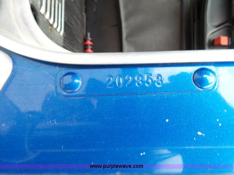 image for item K4275 2007 Kenworth T600 semi truck