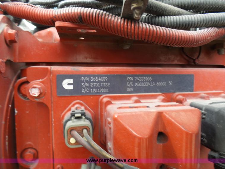 image for item K4275 2007 Kenworth T600 semi truck