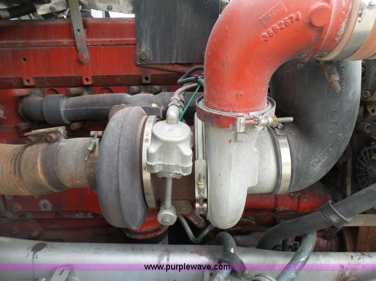 image for item K4275 2007 Kenworth T600 semi truck