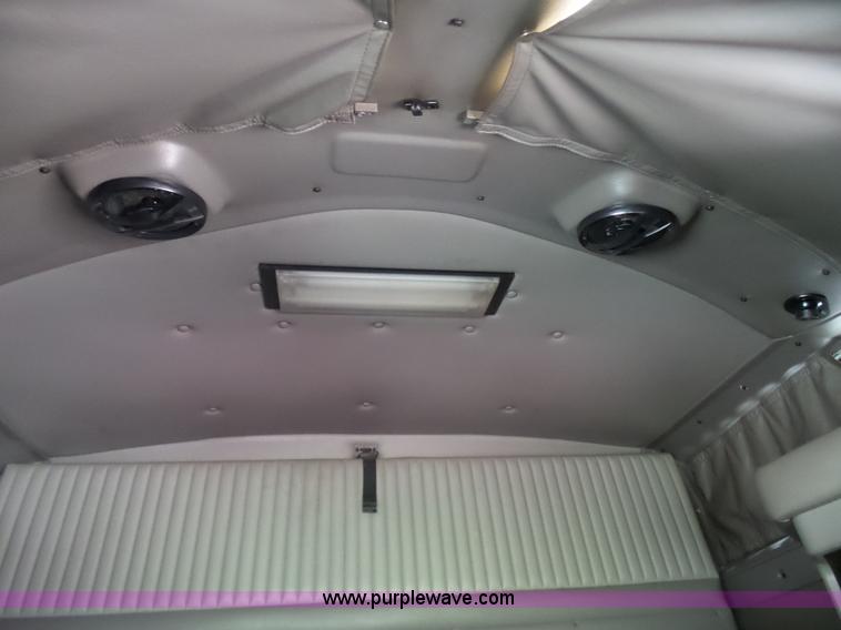 image for item K4276 2003 Kenworth T600 semi truck