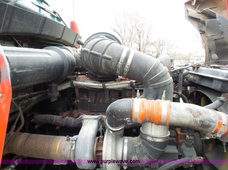 image for item K4276 2003 Kenworth T600 semi truck