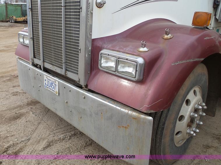image for item K5631 2000 Kenworth W900 semi truck