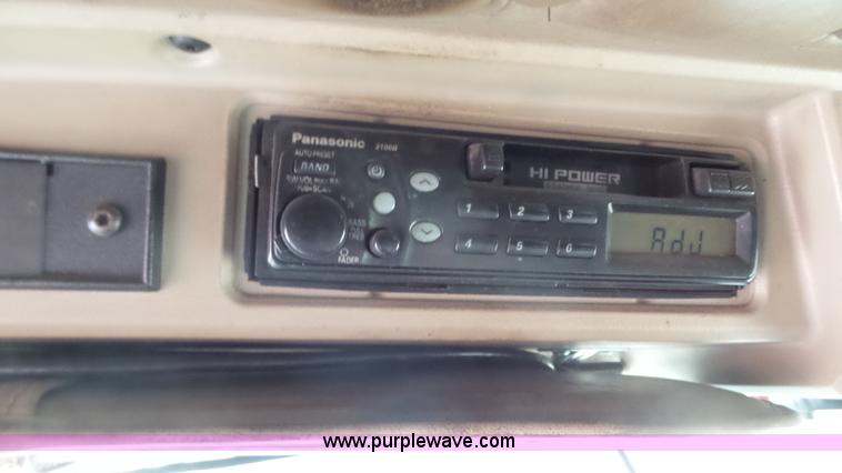 image for item K5631 2000 Kenworth W900 semi truck