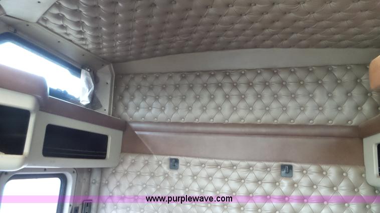 image for item K5631 2000 Kenworth W900 semi truck