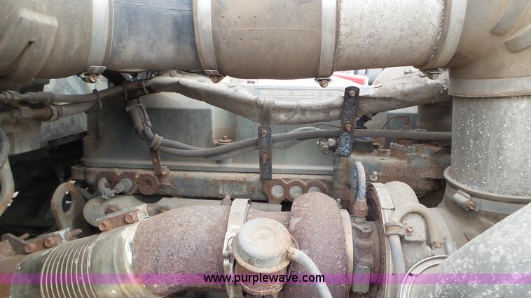 image for item K5631 2000 Kenworth W900 semi truck