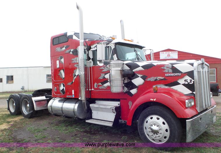 image for item K6831 1996 Kenworth W900 semi truck