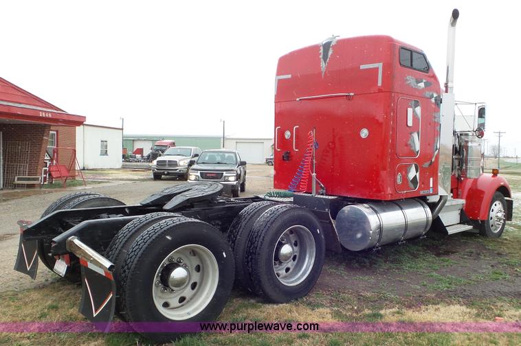 image for item K6831 1996 Kenworth W900 semi truck