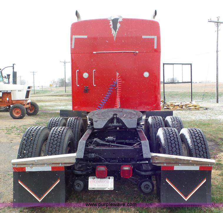 image for item K6831 1996 Kenworth W900 semi truck