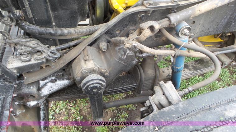 image for item K6831 1996 Kenworth W900 semi truck