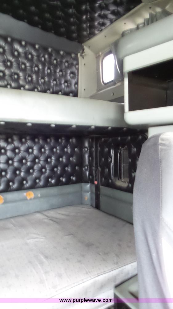 image for item K6831 1996 Kenworth W900 semi truck