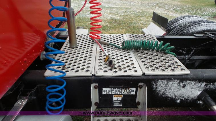 image for item K6831 1996 Kenworth W900 semi truck