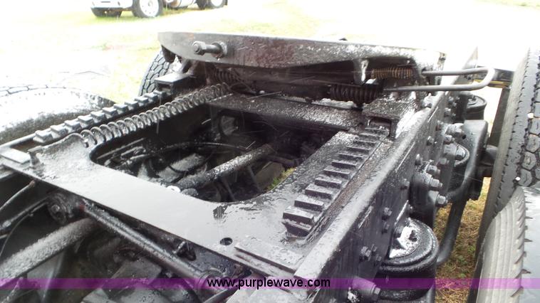 image for item K6831 1996 Kenworth W900 semi truck