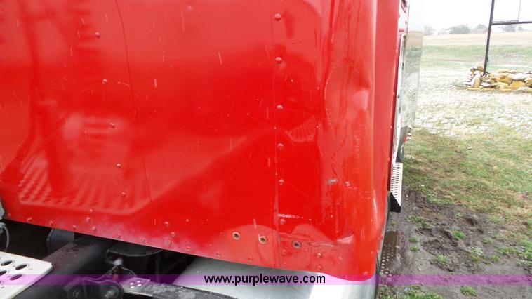 image for item K6831 1996 Kenworth W900 semi truck