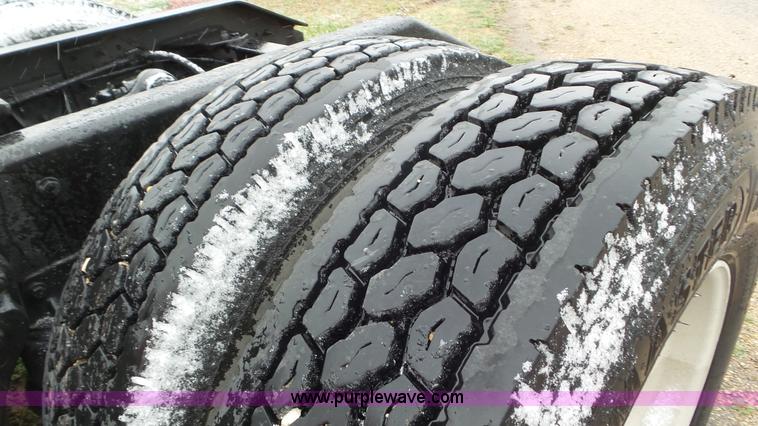 image for item K6831 1996 Kenworth W900 semi truck