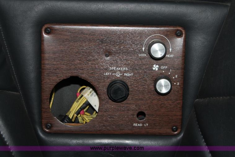 image for item K8986 1995 Freightliner FLD semi truck