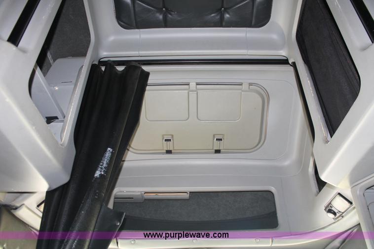 image for item K8986 1995 Freightliner FLD semi truck