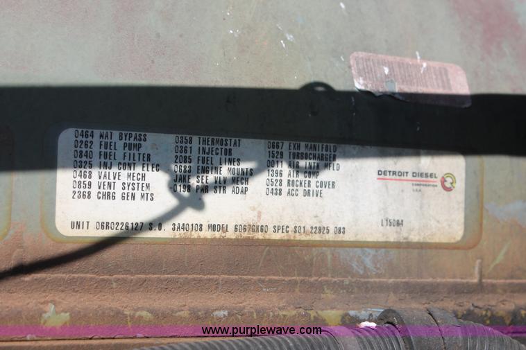 image for item K8986 1995 Freightliner FLD semi truck