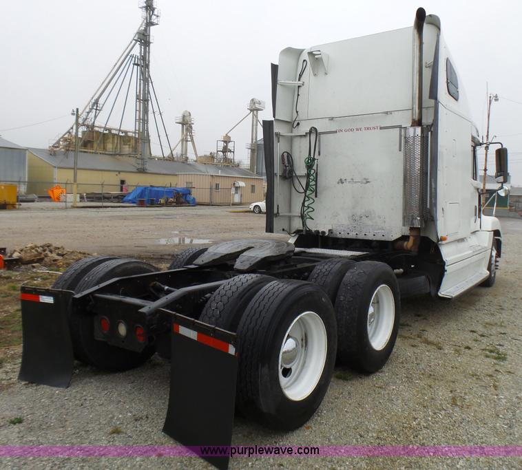 image for item L5446 2001 Freightliner Century Class 120 semi truck