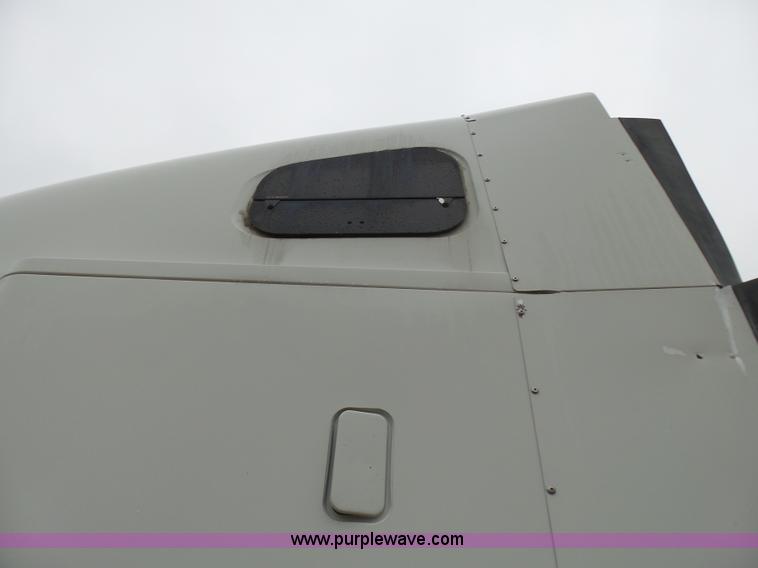 image for item L5446 2001 Freightliner Century Class 120 semi truck