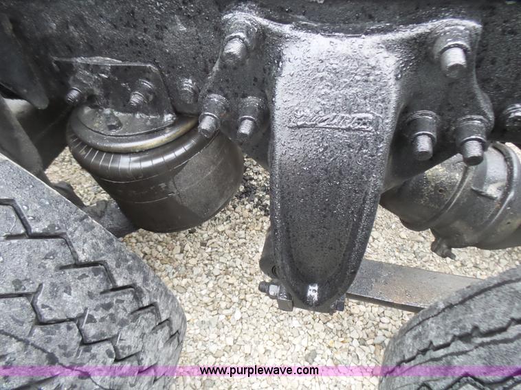 image for item L5446 2001 Freightliner Century Class 120 semi truck