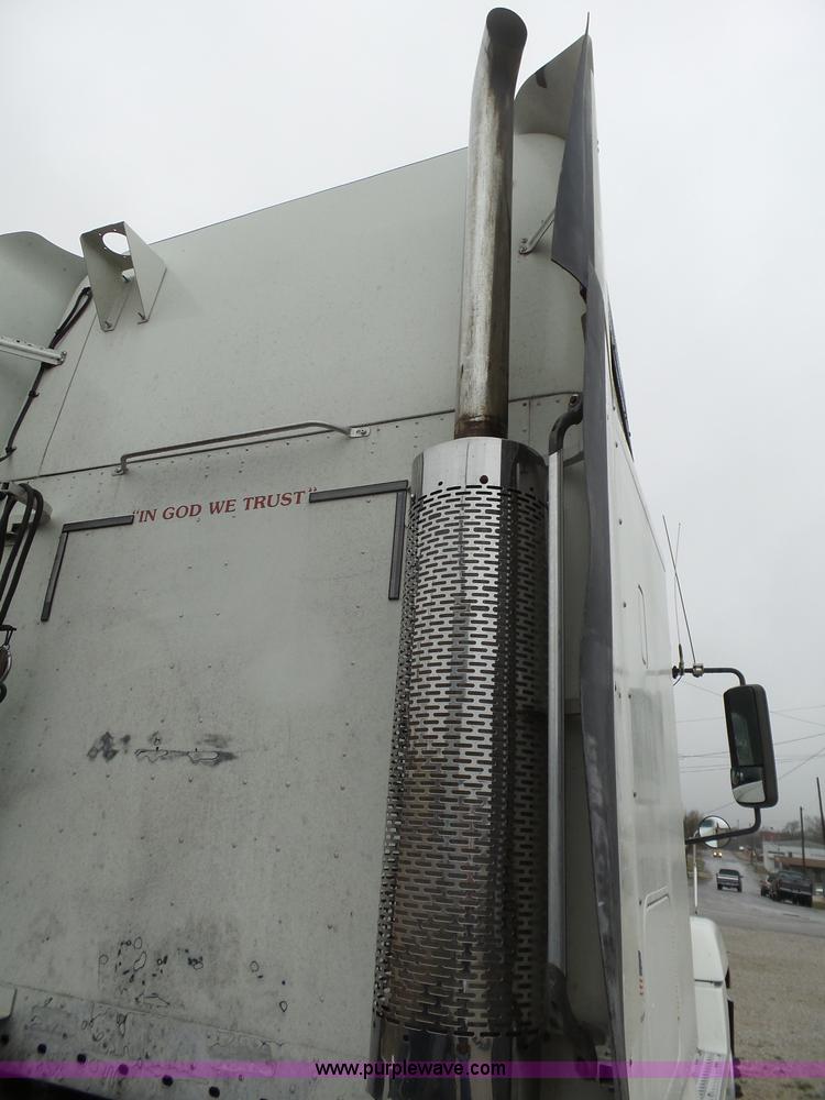 image for item L5446 2001 Freightliner Century Class 120 semi truck