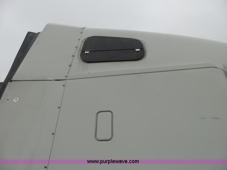 image for item L5446 2001 Freightliner Century Class 120 semi truck