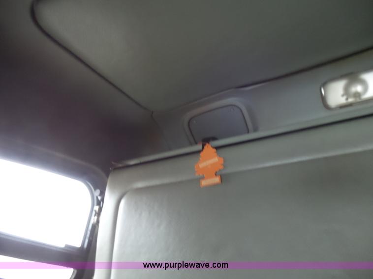 image for item L5446 2001 Freightliner Century Class 120 semi truck